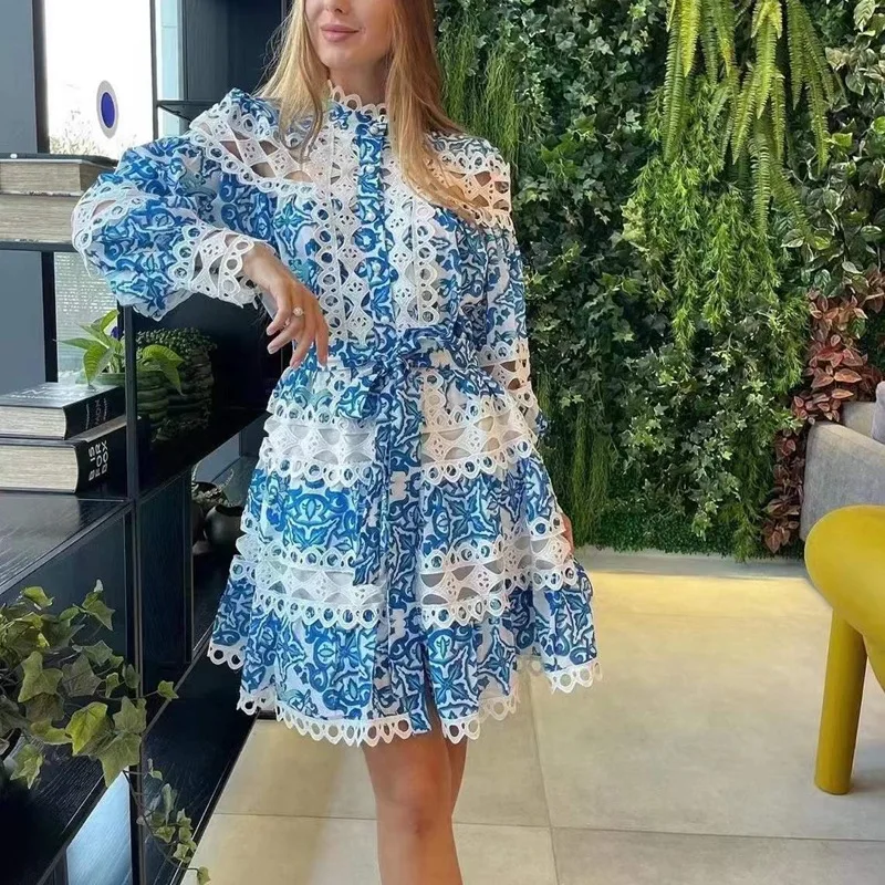 

Vintage Palace Style Heavy Industry Elegant and Elegant Printed Hollow Standing Neck Long sleeved Dress Short Skirt