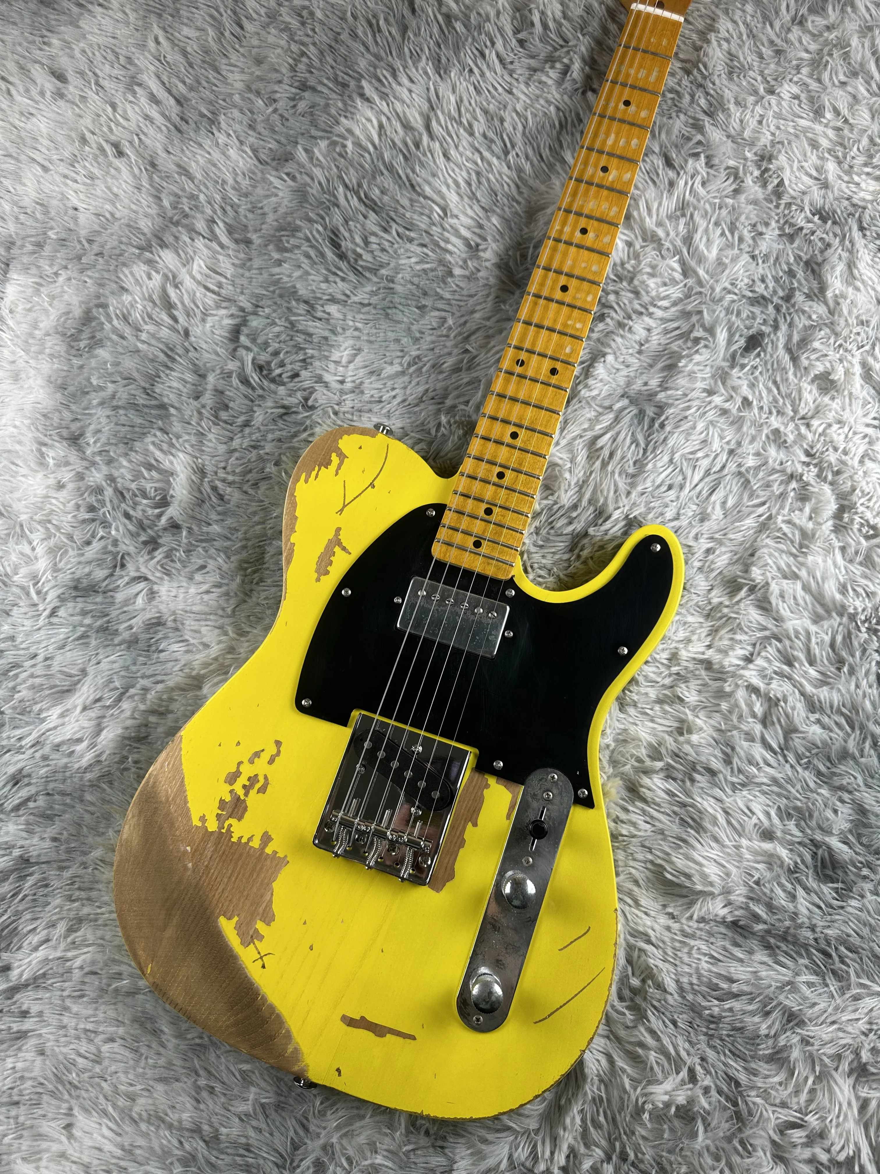 

Tailai electric guitar, distressed body, alder body, Milk yellow, quick shipping included