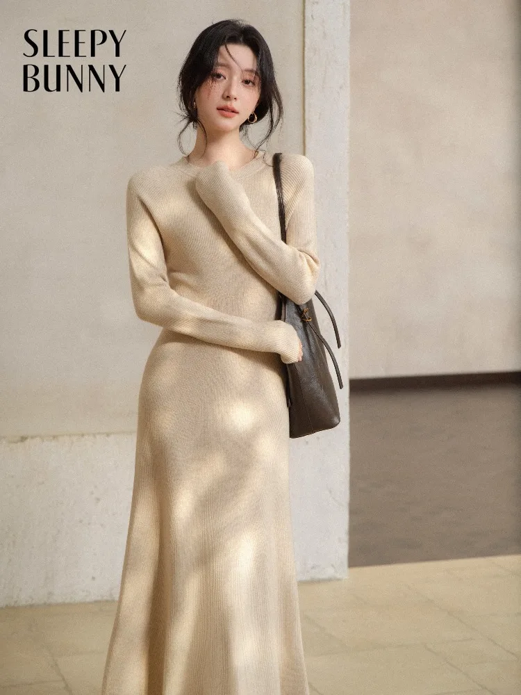 Lady Knit Maxi Dress Women Soft Seamless Slim Long Sleeve Outfit Stretchy Round-Neck Bodycon Winter Dress Elegant Daily Looks