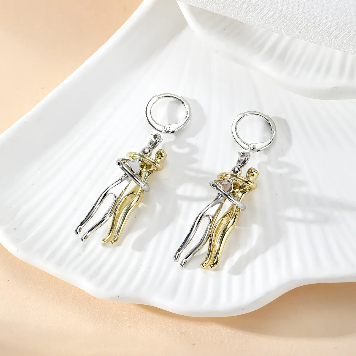 New Design Alloy Body Art Long Pendant Women Hoop Earrings Trendy European and American Earrings  Female Party Jewelry