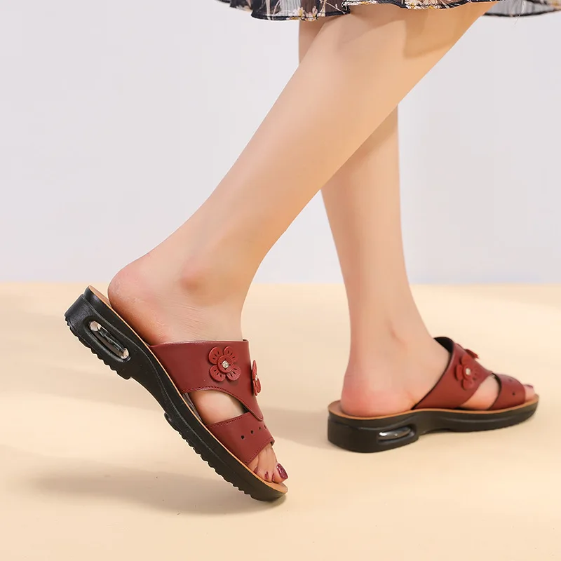 Summer Women Shoes Fashion Leather Casual Open Toe Sandals Women Beach Sandals Female Slippers Breathable Slip On Walking Shoes