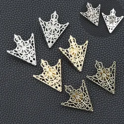 Fashion Brooch Vintage Triangle Shirt Collar Pin Hollow Metal Needle Corner Emblem Jewelry For Women Men Lapel Pin Clothes Decor