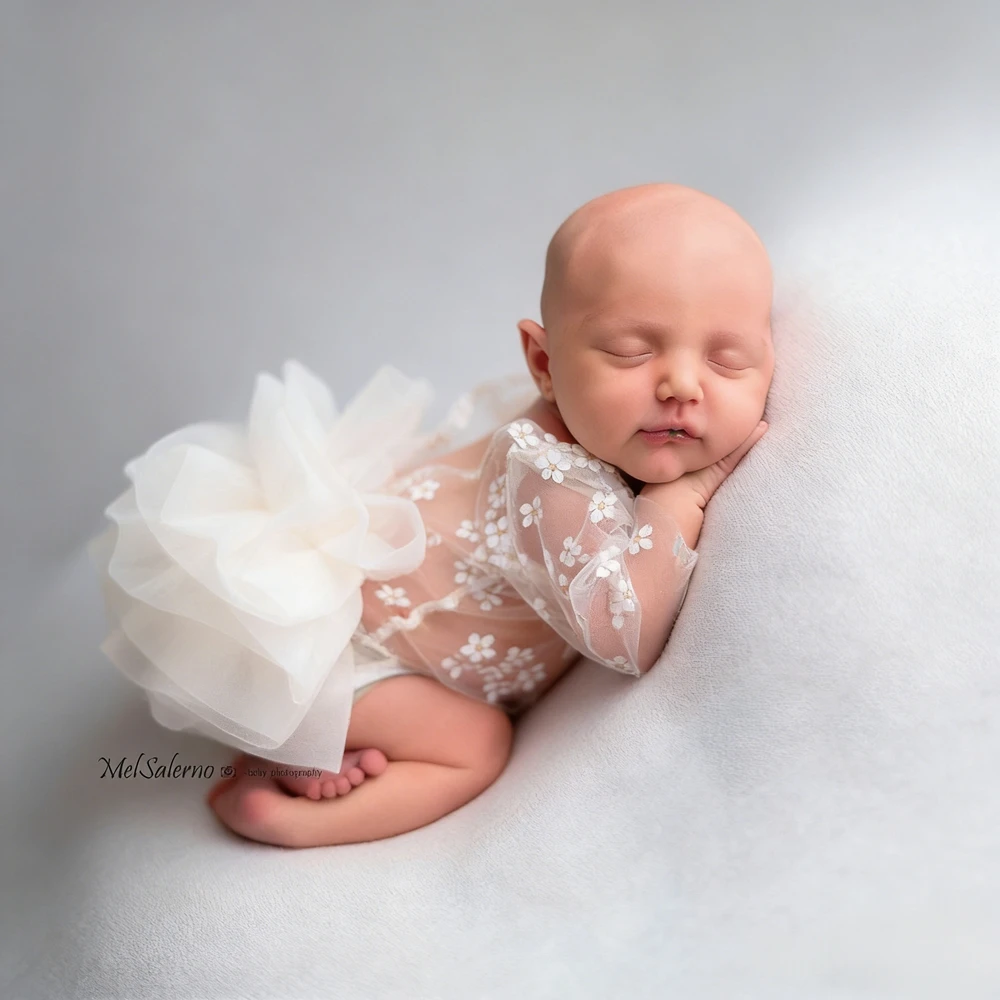 Newborn Photography Props Baby Girl White Lace Tutu Romper Floral Ruffle Sleeve Soft Infant Photo Shoot Outfit Newborn Photo
