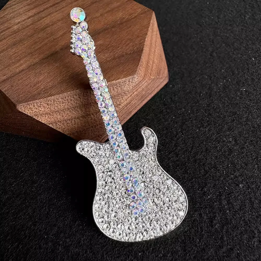 

Music Temperament Guitar Women's Man Brooch Full Crystal Zircon Corsage Suit Clothing Accessories CZ