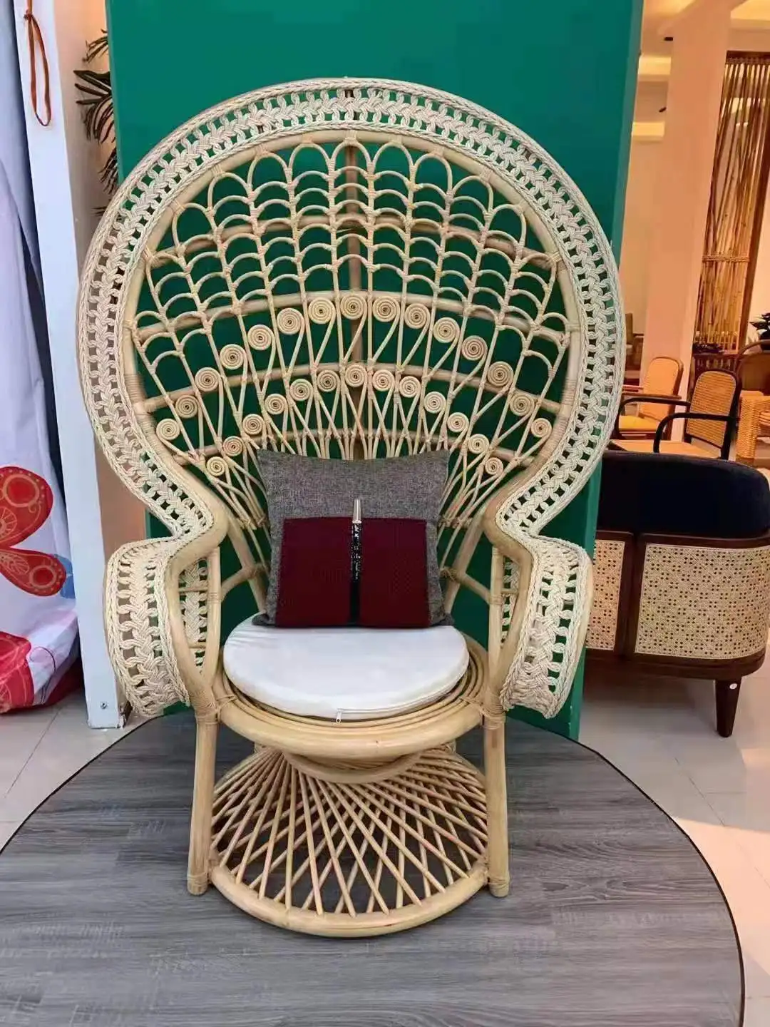 Indonesien importiert natürliche Rattan Stuhl Pfau Rattan Stuhl Freizeit Haus Internet Celebrity hohe Rückenlehne Rattan Stuhl