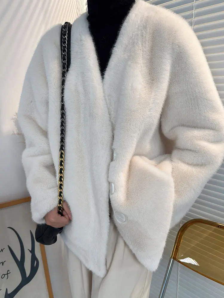 女性用Vネックフェイクレザーコート,厚手のカーディガン,暖かいジャケット,ミンクの毛皮のジャケット,コーヒーグレー,ピンクと白,ルーズなファッション,冬