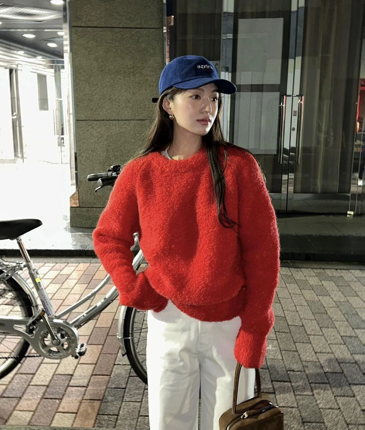 Ah Ah Ah ~ GED This Red Sweater Looks Great on Me!! Texture Is Great ~