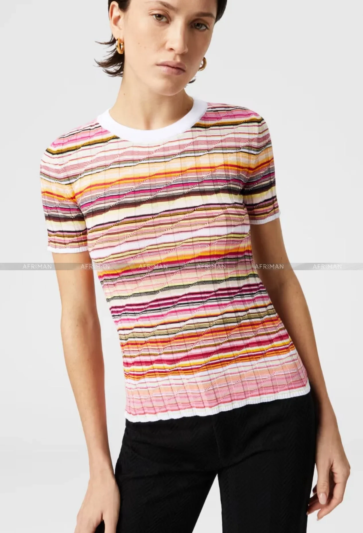 

Women's Multicolor Striped Knit T-shirt round Neck Short Sleeve Casual Comfortable Fit Summer Top