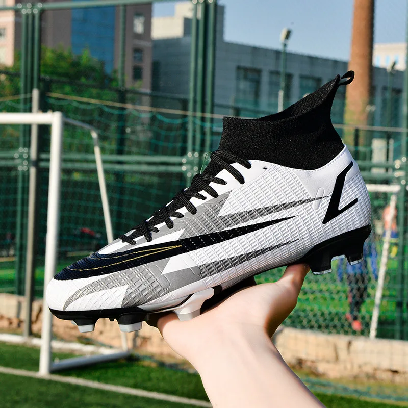 Outdoor Football Shoes Men Training Sneaker Sport Fast Original Sneaker Society Soccer Shoes Professional Cleats Football Boots