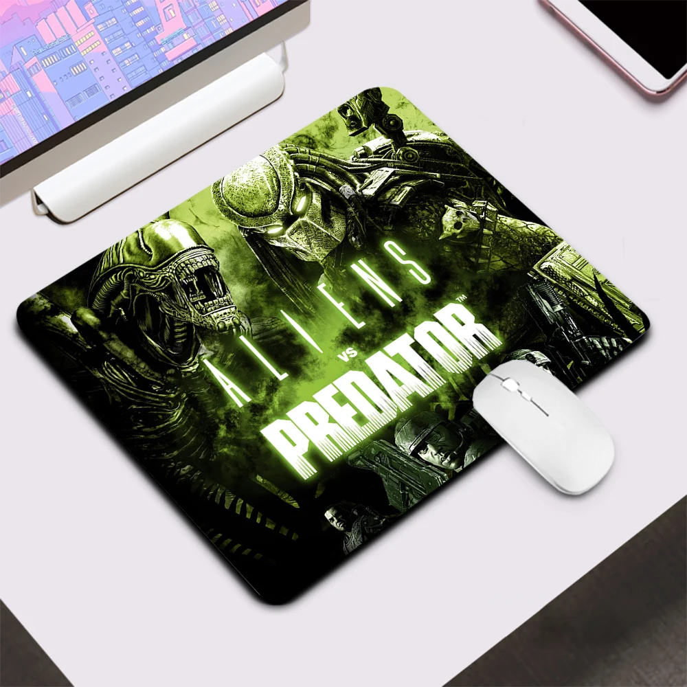 Alien vs Predator Small Gaming - đánh giá và giá Pc Gaming Vs Laptop Gaming