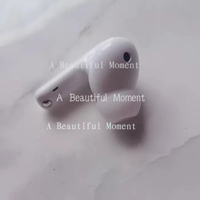 98new-for-huawei-freebuds5i-シングルアクセサリーbluetoothヘッドセット：右耳用充電ケースボックスには左耳用の充電ケースが欠けています。