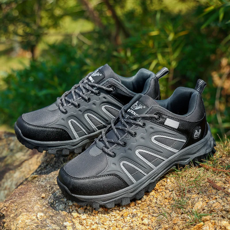 Men's Casual Sneakers Outdoor Anti-slip Lace-up Low Hiking Shoes  Comfortable Lining Wear-resistant Sole Camping Outdoor Work