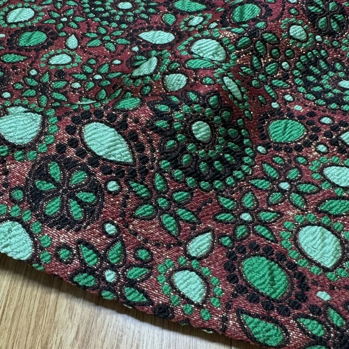 

French Imported High-End Embroidered Tissue Satin Fabric Re Embroidery Spring Autumn Faion Dr Coat Material