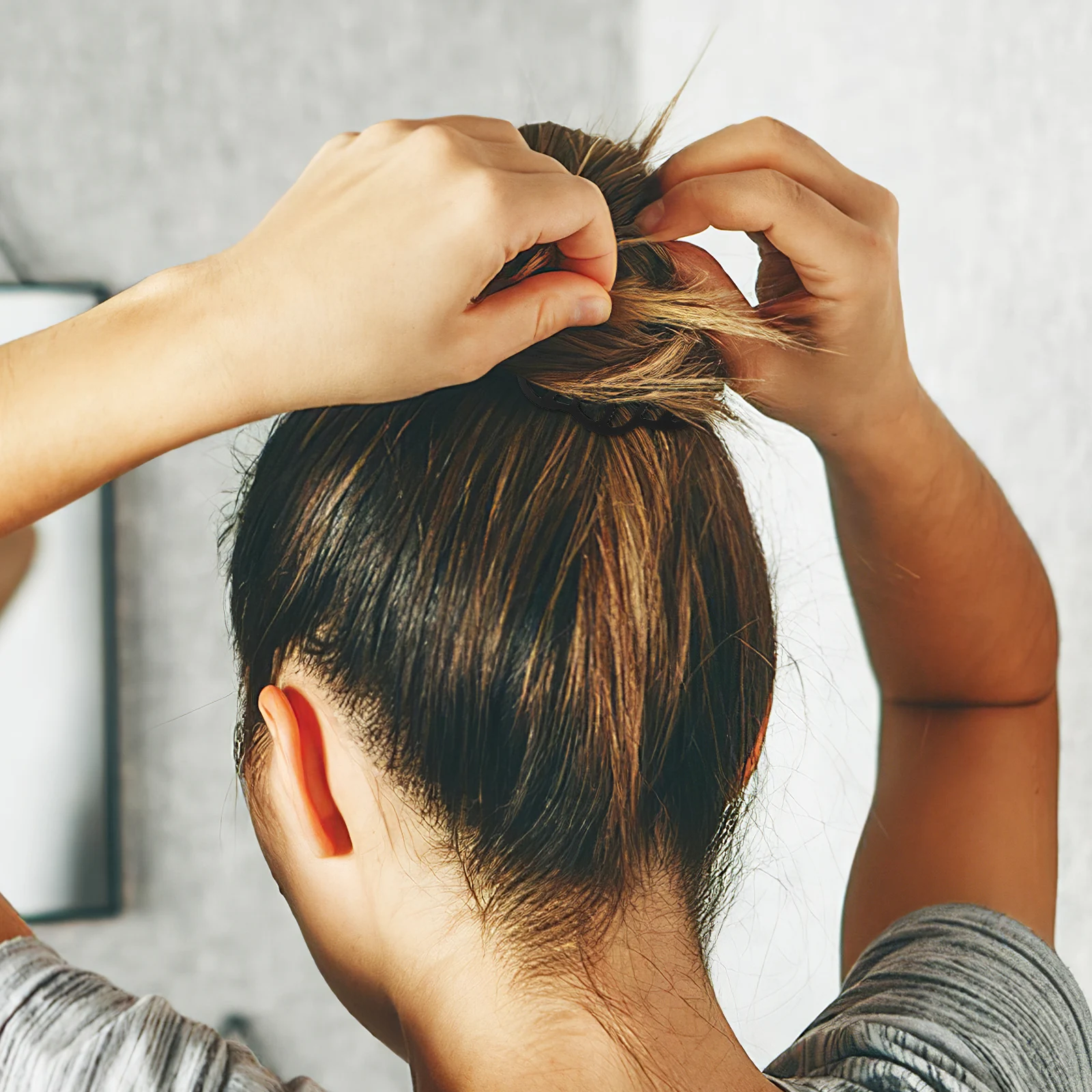 

Набор из 6 металлических расчесок: Изысканные, элегантные, с мелкими зубьями, многофункциональные заколки-гребни для женских причесок и укладок