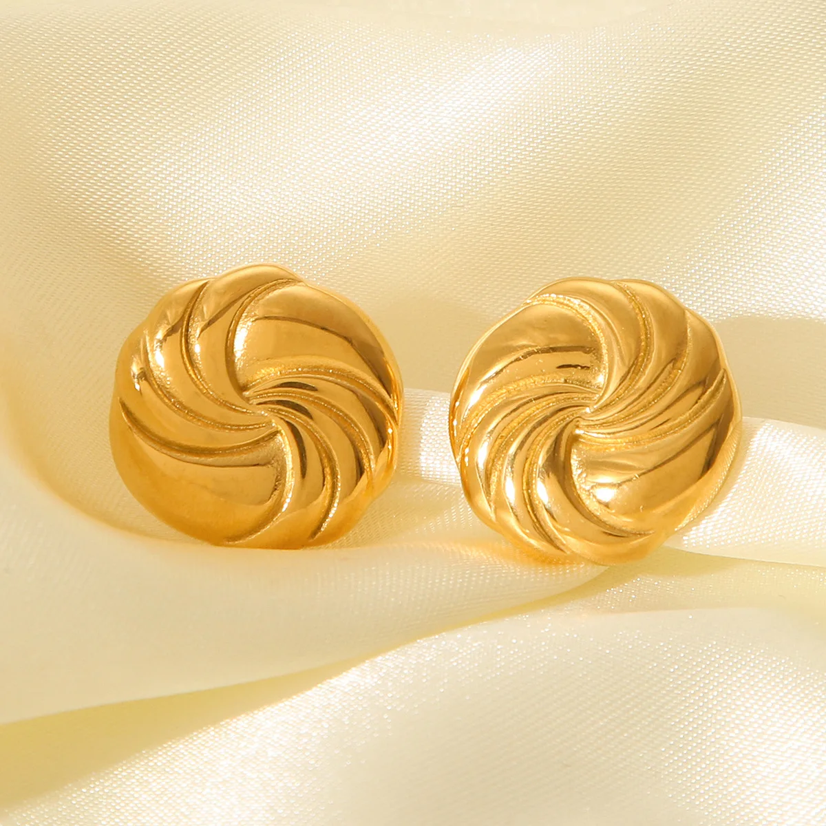 New Stainless Steel Earrings Round Swirl Windmill Geometric Shape Titanium Steel Studs for Women