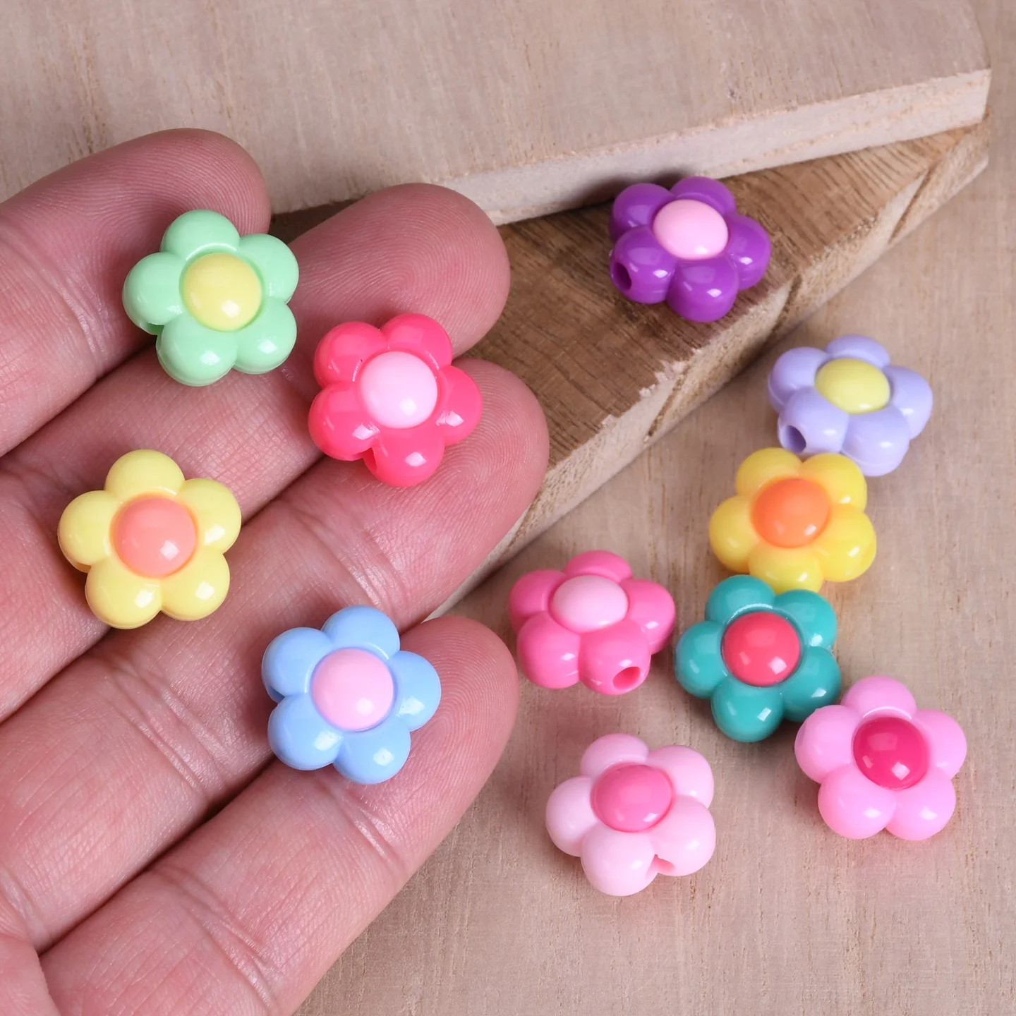 10 Stück Blumenförmige 16mm Acryl-Plastik-Perlen für Schmuckherstellung, DIY-Blumenhandwerk, Zubehör und Perlenmaterial – Detail 3