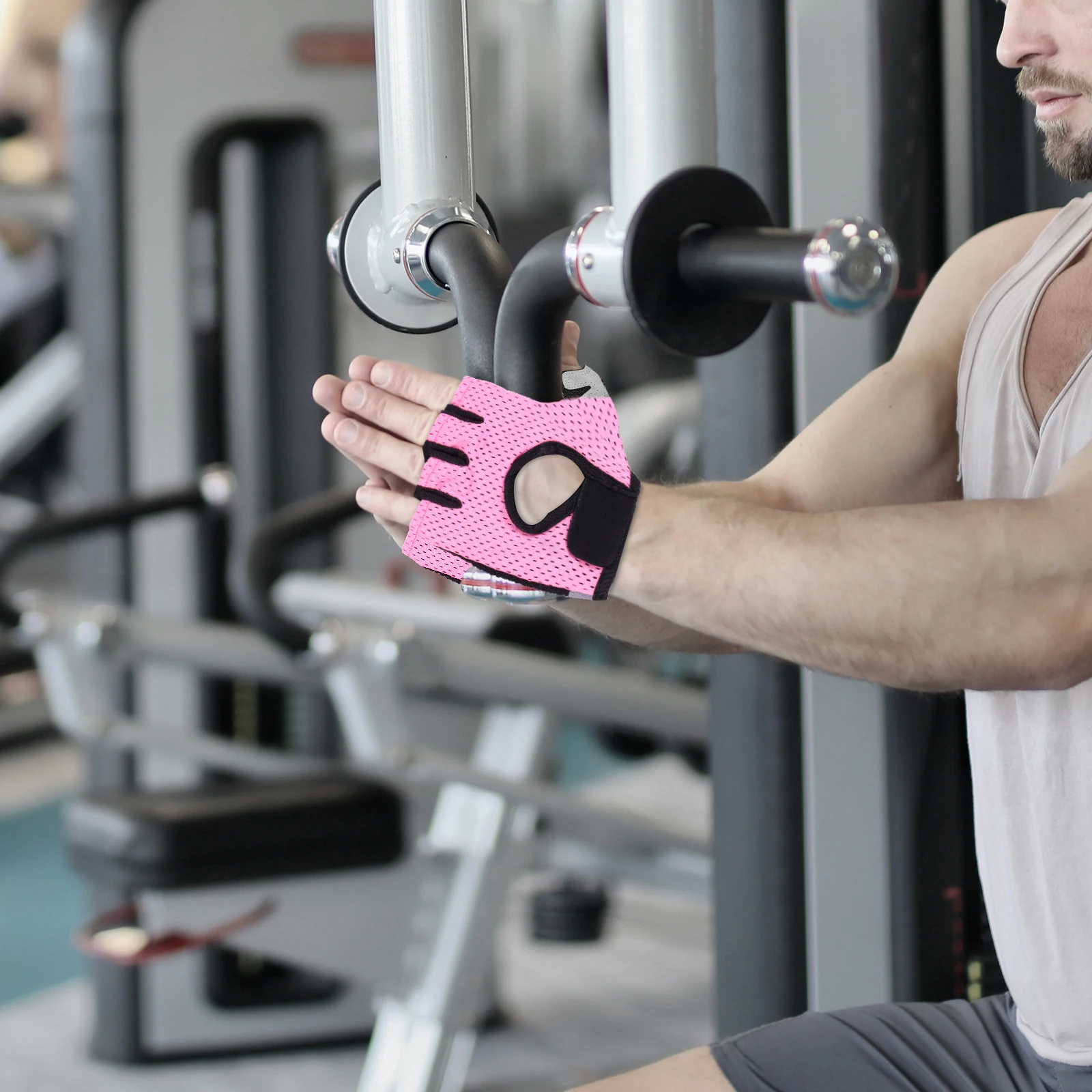 1Pair Anti-Skid Half Finger Sports Gloves Breathable Gym Cycling Exercise Lifting Gloves Protective Soft Lightweight