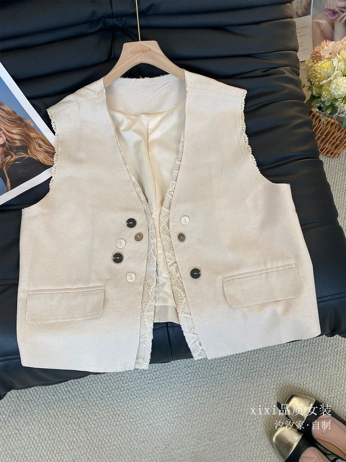 New Suit vest, fashionable reducing vest, camisole, lace trimmed linen