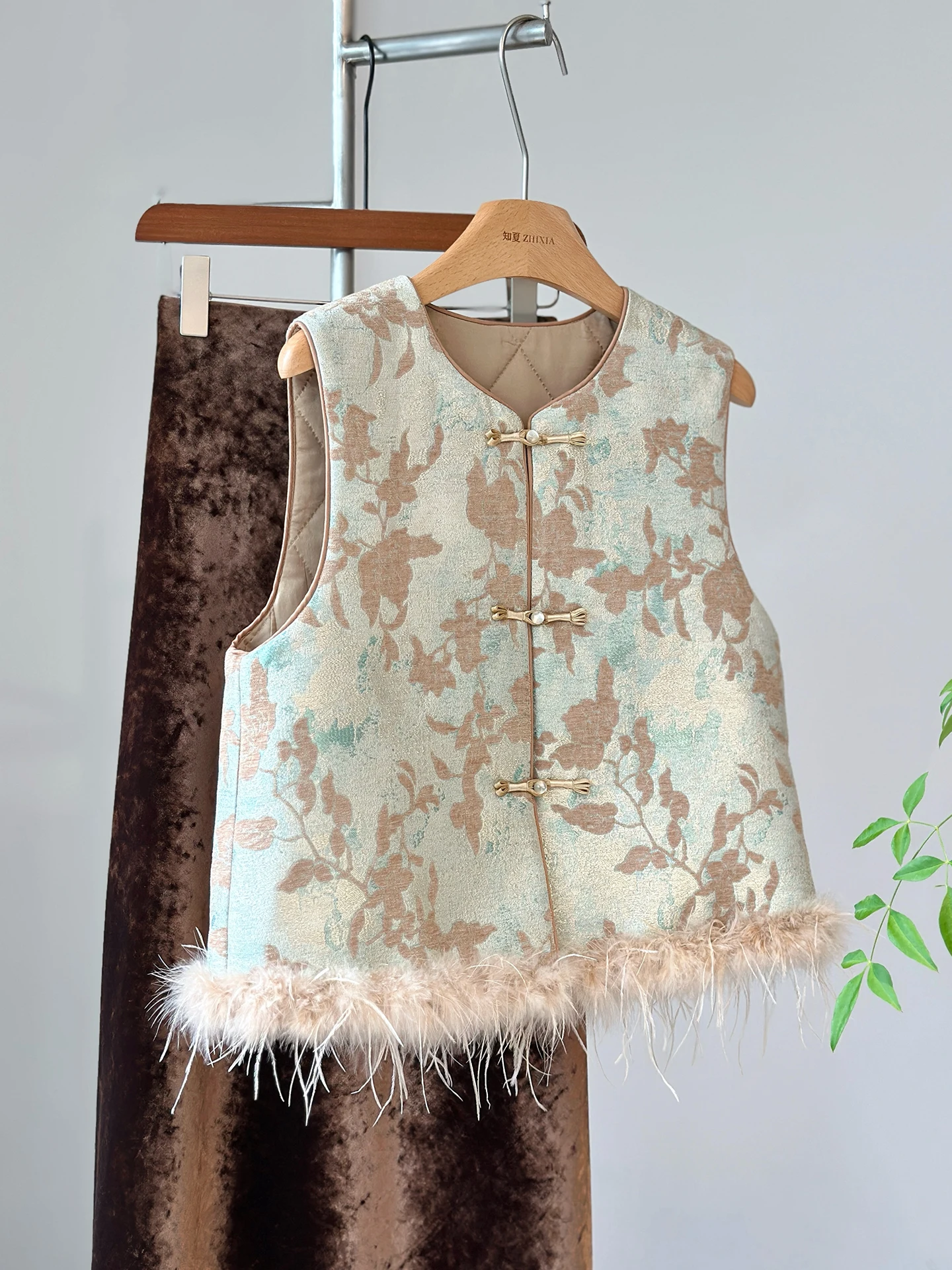 

High-End New Chinese Style Quilted Vest Young Short Thickened National Outer Wear Autumn and Winter Waistcoat