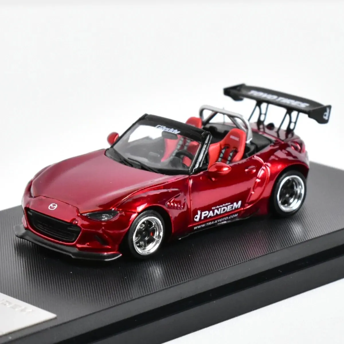 Street Weapon SW 1:64 Mazda MX5 Rocket Bunny Car Model