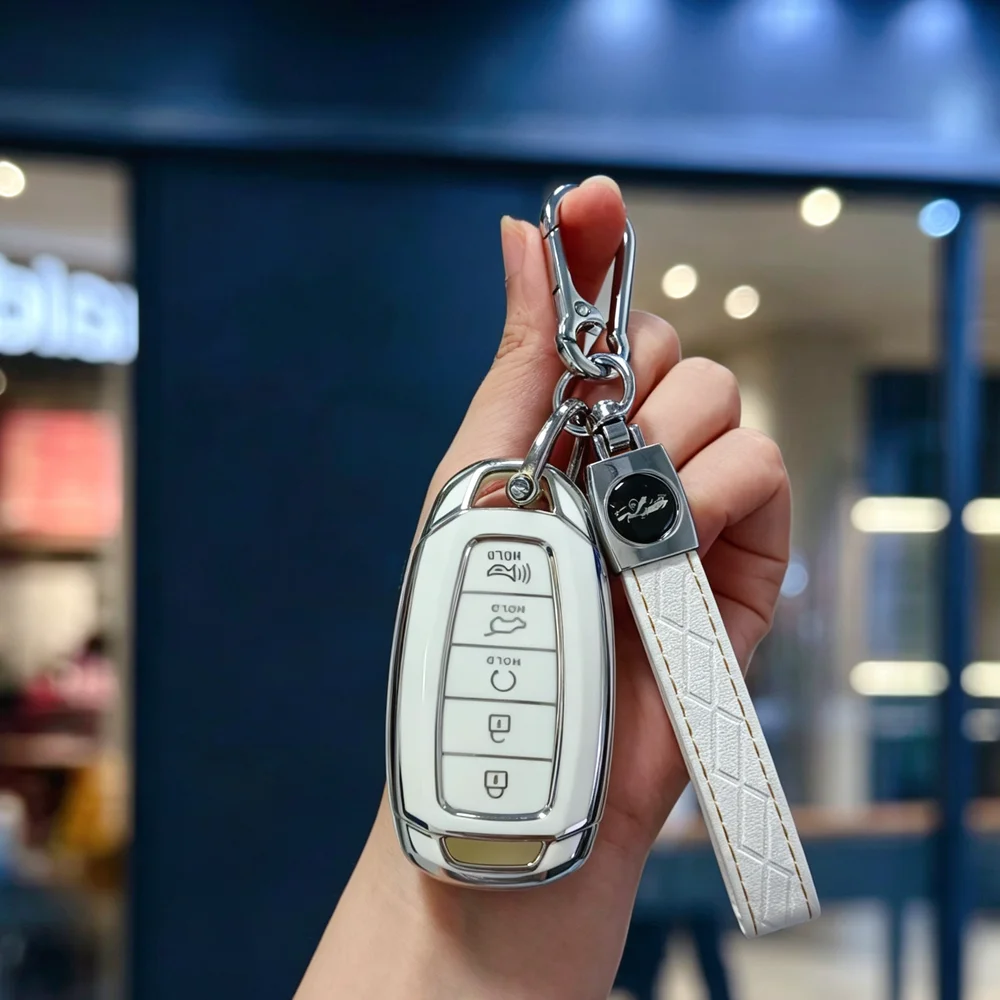 Premium Soft TPU Key Fob Cover with Keychain for Hyundai Palisade 2023 Elantra GT Santa Fe 5 Buttons Car Accessories