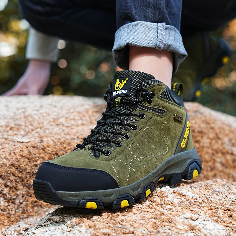 High-Top Men Hiking Boot 6
