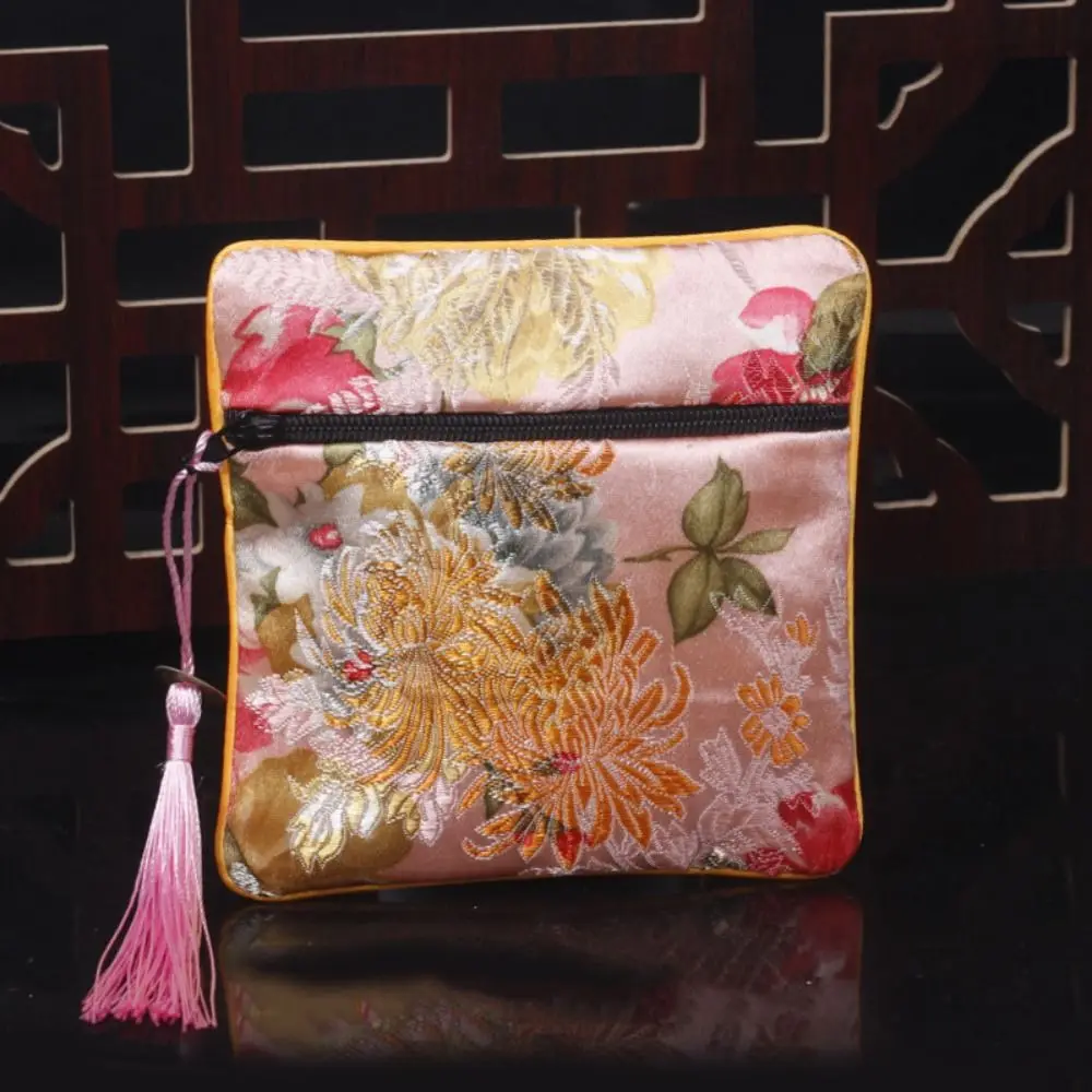 Convenient Cloth Embroidery Coin Pouch Tassel Flower Cloth Wallet Jewelry Organizer Bracelet Bag Jewelry Storage Bag Ladies
