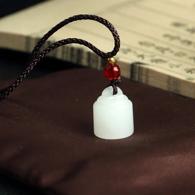 

Нефритовый небольшой кулон, золотое шелковое нефритовое ожерелье Tianshan Cui, небольшой нефритовый кулон с печатью