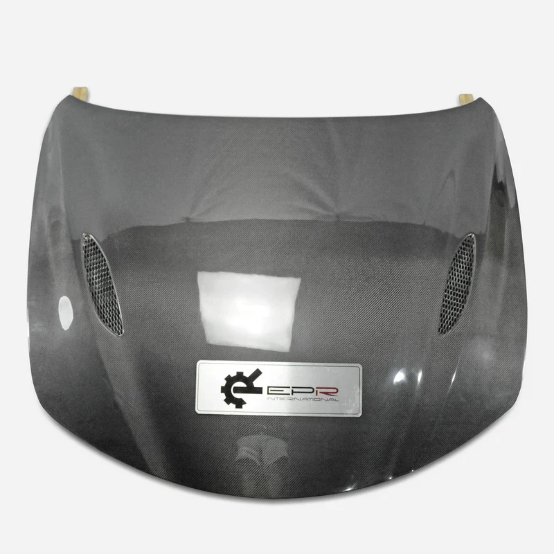 

Suitable Carbon Fiber Giulia 952 S1 Style With Vented Hood