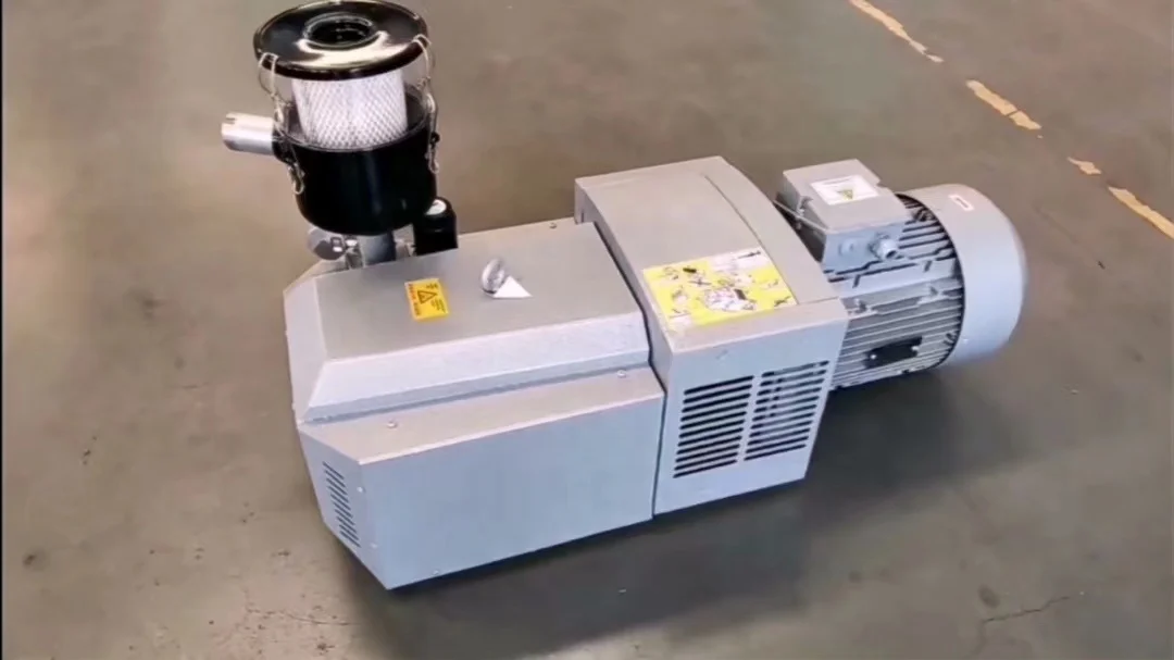 2.2kW 50CFM الكربون ريشة مضخة تفريغ 150mbar فراغ شفط لتشكيل أجزاء آلة هوائية