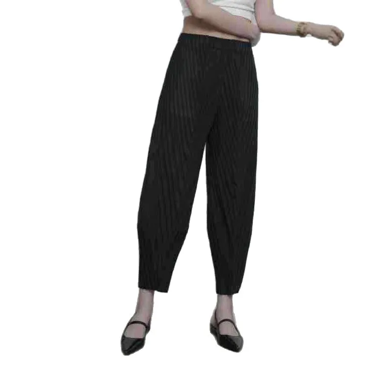 Miyake Pleated 2025 New Spring and Autumn Fashion Twill Leggings Nine-minute Trousers Pleated Harem Trousers Female Pleated