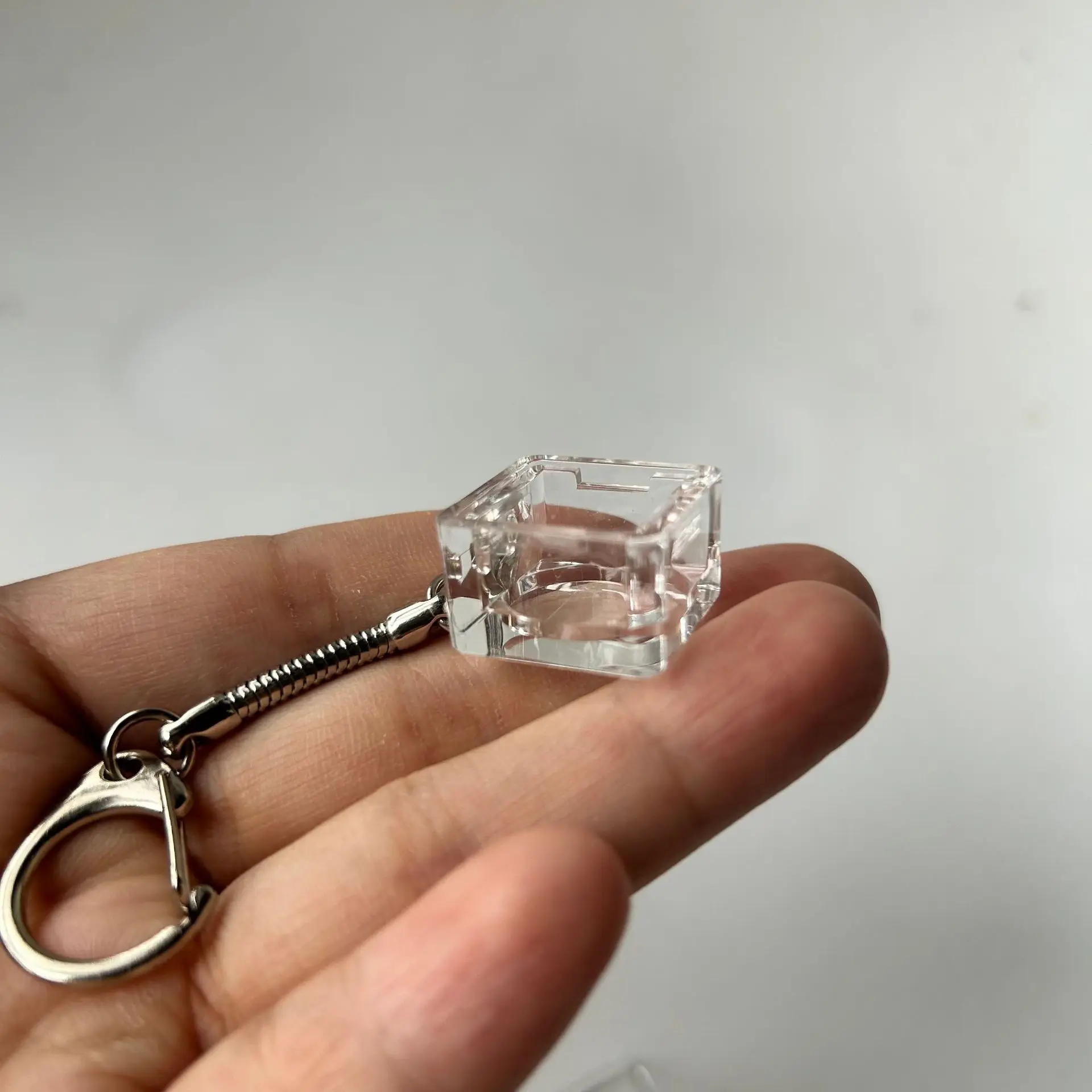 透明ミニキーボードキーホルダーメカニカルキーボードタッピングフィジェットおもちゃ楽しいメカニカルスイッチキーキャップ指先ガジェット