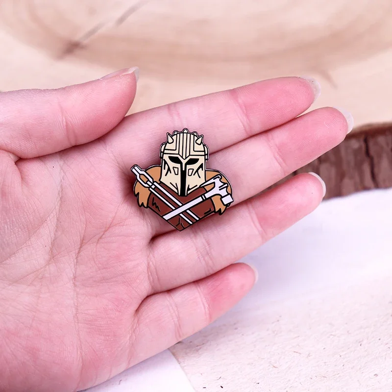 دبوس مينا Armorers ، شارة شخصية فيلم الخيال العلمي ، هدايا المعجبين ، الملحقات ، الديكور #4