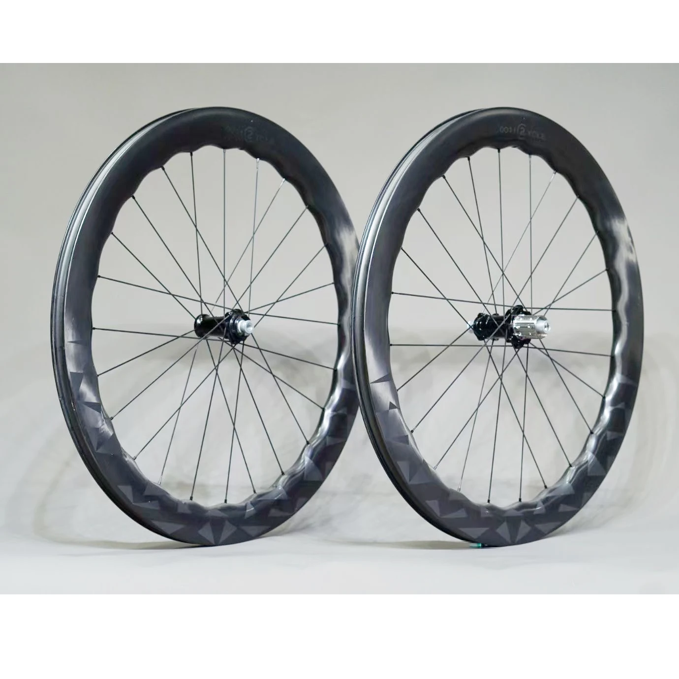

High-end Carbon Bike Wheels 700C Gravel Lighter Bicycle Racing Wheelset 35/40/45/50/55/65mm Road Bike Wheelset