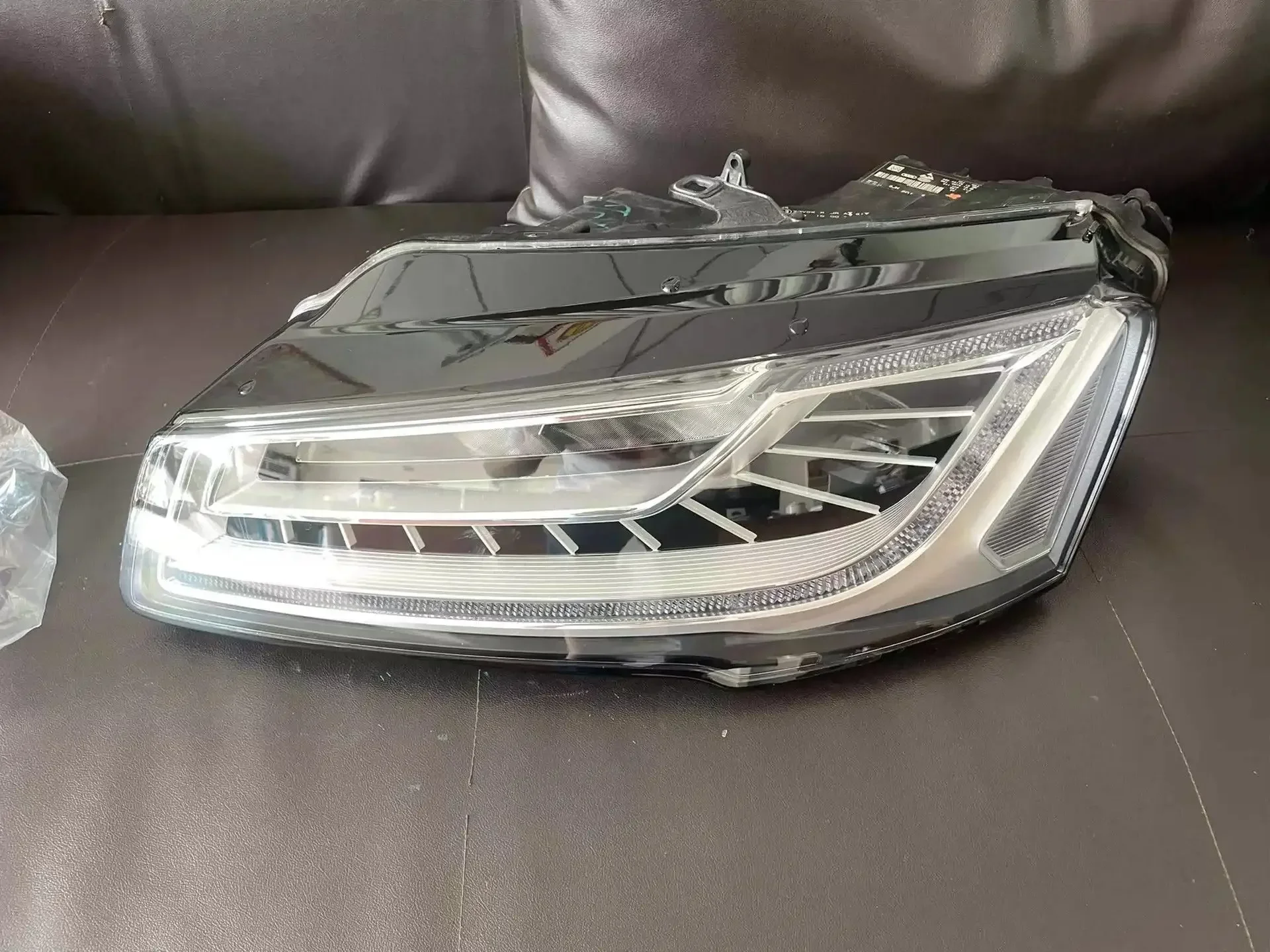 

Автомобильная передняя светодиодная фара для Audi A8L D4PA DRL дневные ходовые огни указатель поворота
