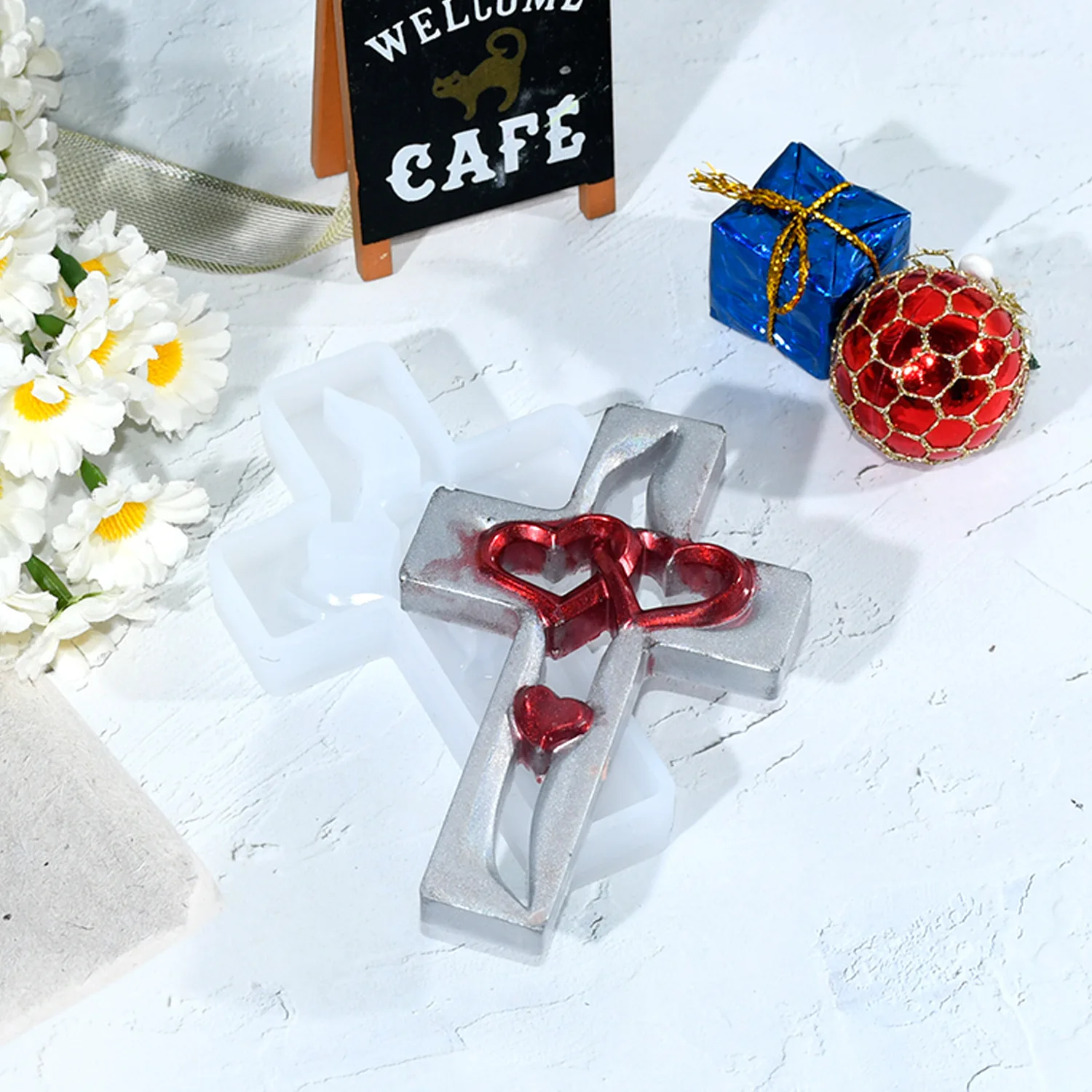 

Reusable Cross Love Heart Mold Silicone DIY Making Kit for Aromatic Candles Creative Gift for Loved Ones Holiday