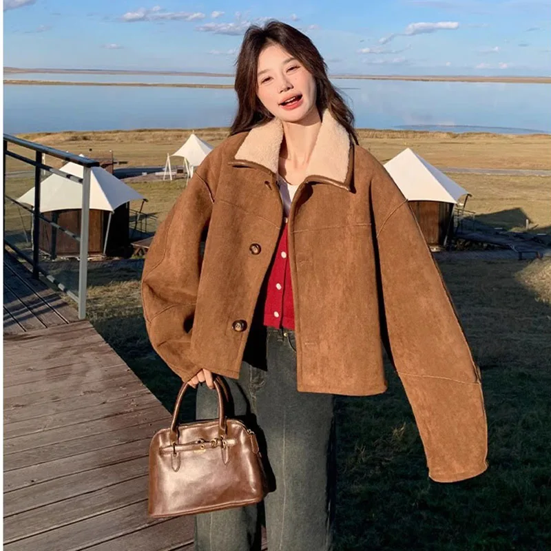 

Осенне-зимняя бархатная короткая меховая куртка из искусственной кожи оленя для женщин, корейское свободное двустороннее пальто из овечьей шерсти, дикие топы