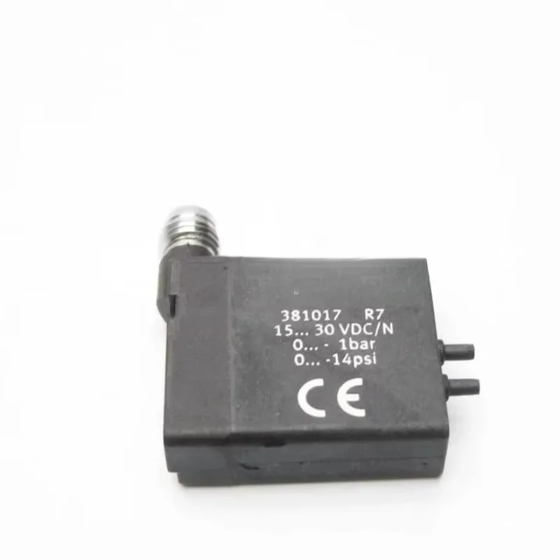 

New Original Ready R7 0-14PSI Warehouse Industrial Automation PLC Programming Controller