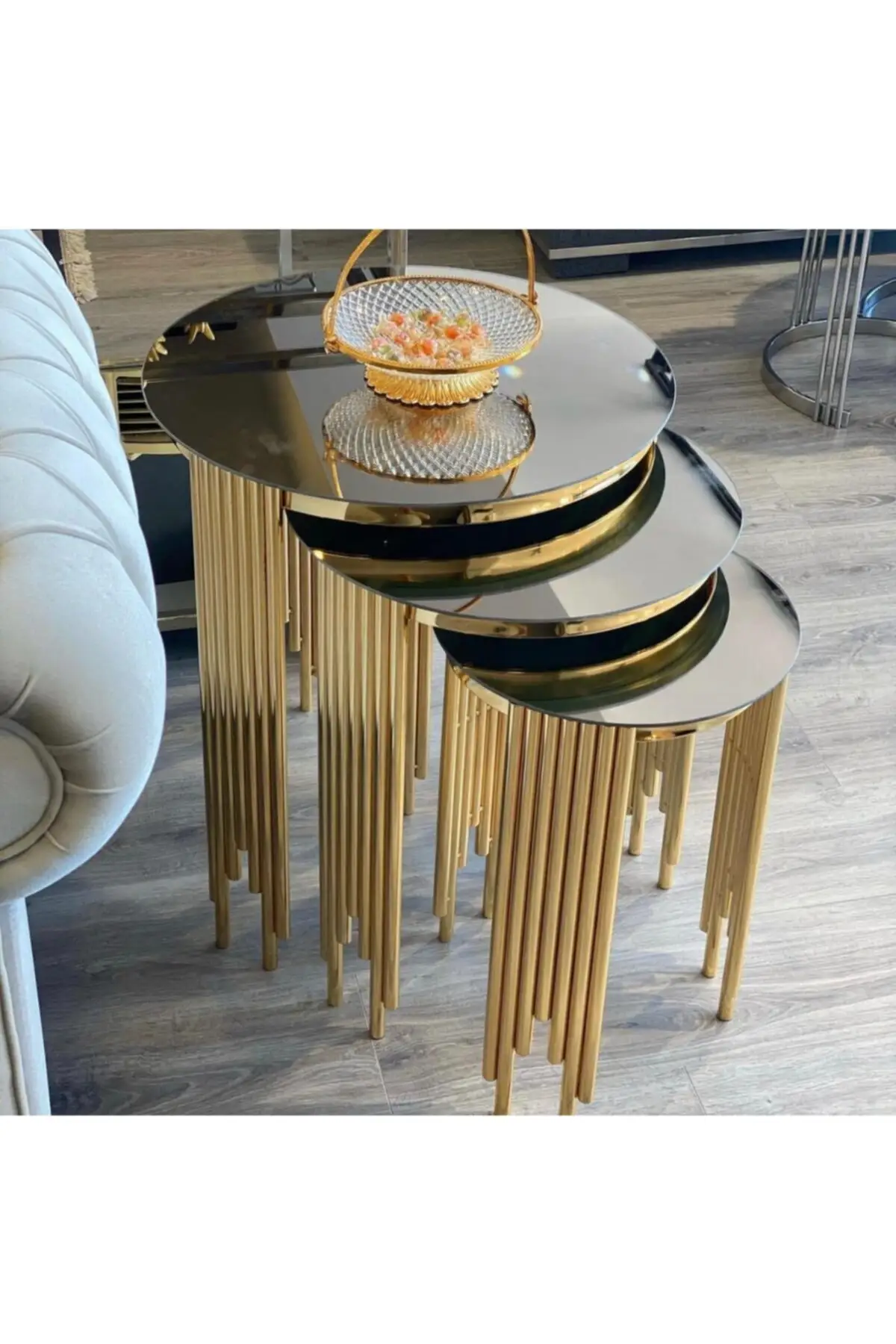 Columna Zigon mesa de centro Triple de Metal dorado