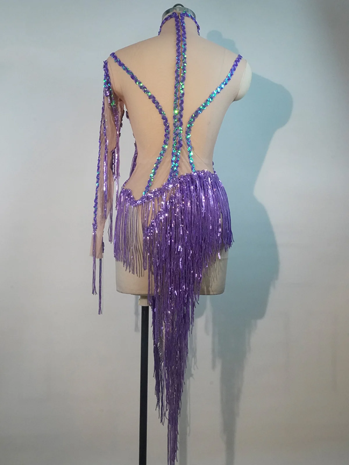 المرأة مثير نحيل يوتار المغني راقصة تظهر المرحلة ارتداء سباركلي الراين المرأة ملابس رقص هامش واحد الكتف ارتداءها