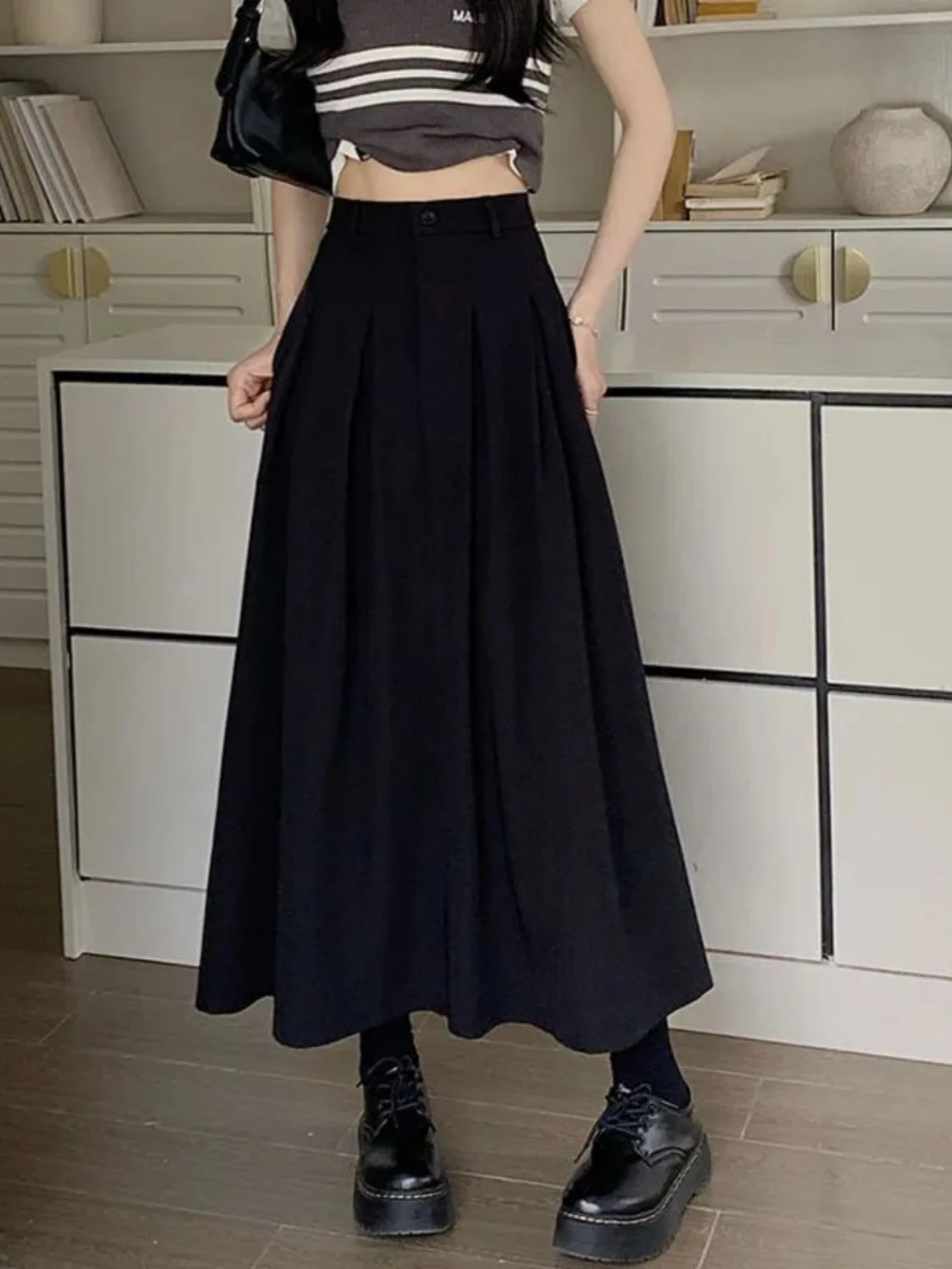 Langer A-Linien-Rock mit hoher Taille, plissierter Vintage-SLE-Midirock aus Polyesterstoff für Frauen in ihren späten Zwanzigern