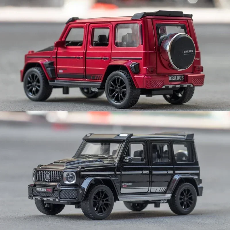 1/32 G700 mainan simulasi mobil logam campuran, kendaraan Diecast SUV Off-road dengan suara dan lampu dapat dikoleksi hadiah anak-anak