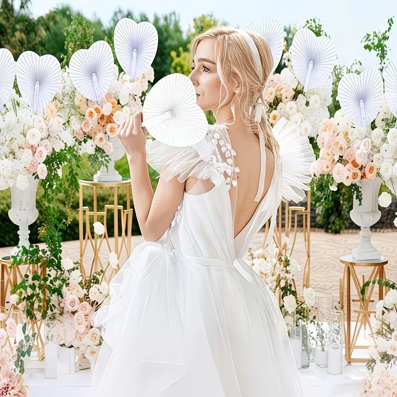 10Pcs/30Pcs/50Pcs/70Pcs Personalized Custom Heart-Shaped Unprinted Handheld Paper Folding Fans, White Heart-Shaped Folding Paper Fans, Simple Design, Lightweight and Durable, Free for Doodling, Painting, Writing, Diy,