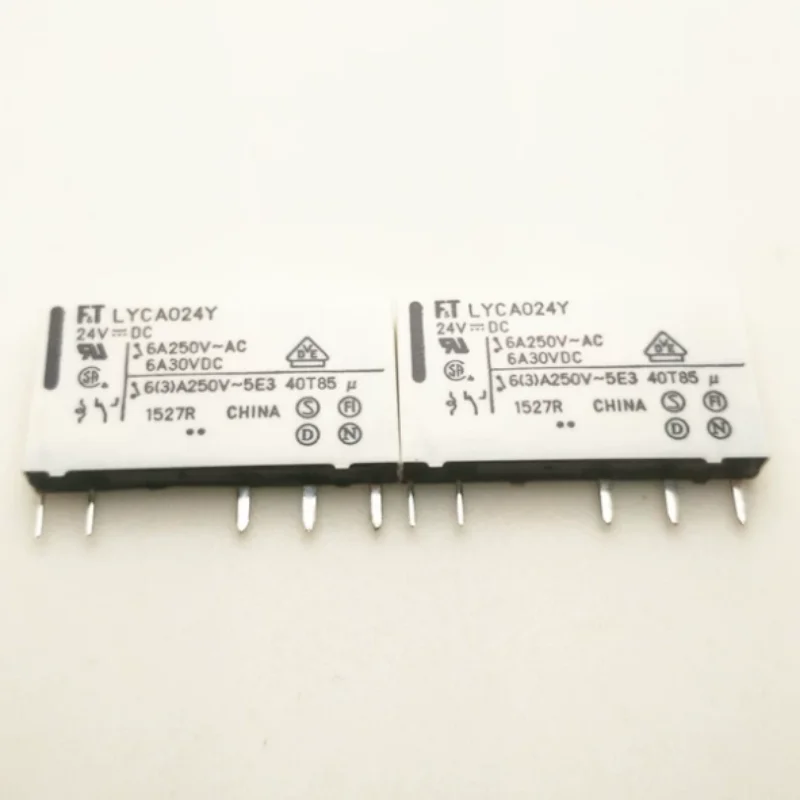 New power relay LYCA024Y 024V - one open and one closed 6A 5 pins