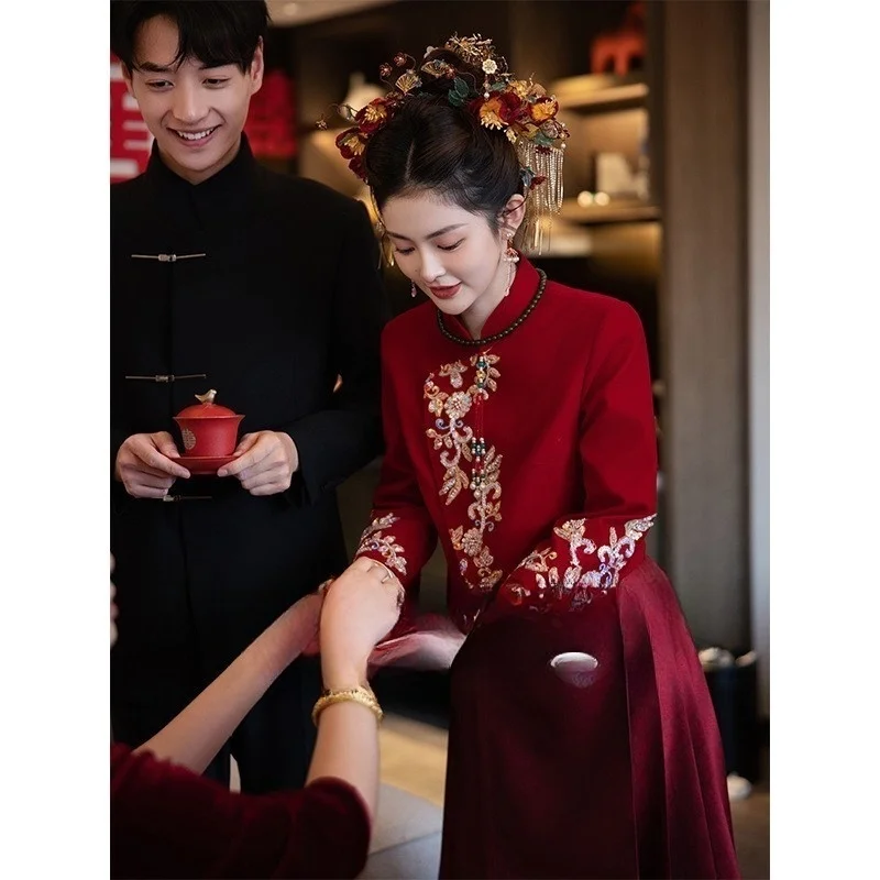 

Новая длинная фигурная одежда Han в китайском стиле красного цвета для тостов