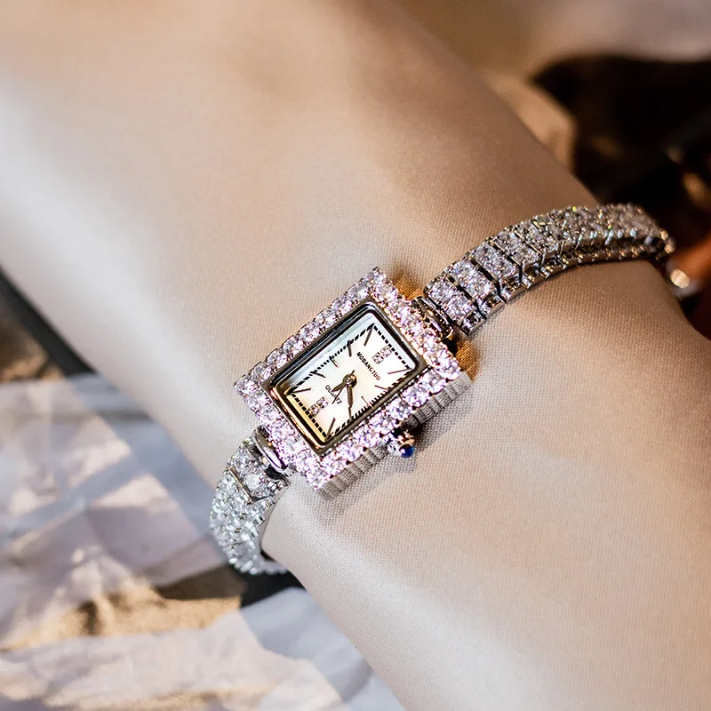 Unique Crystal Diamond Silver Watch Women Top Brand Luxury Women Watches Quartz Fashion Bracelt Ladies Watch