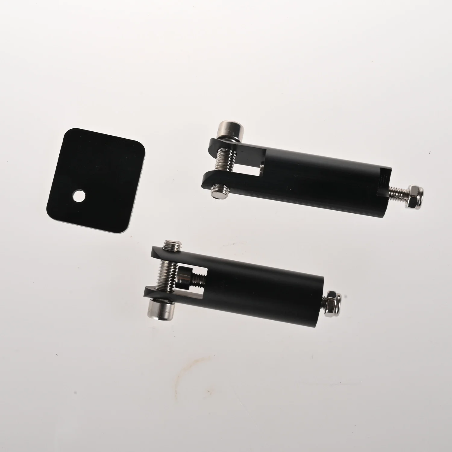 Side Profile of Linear Hydraulic Damper Piston