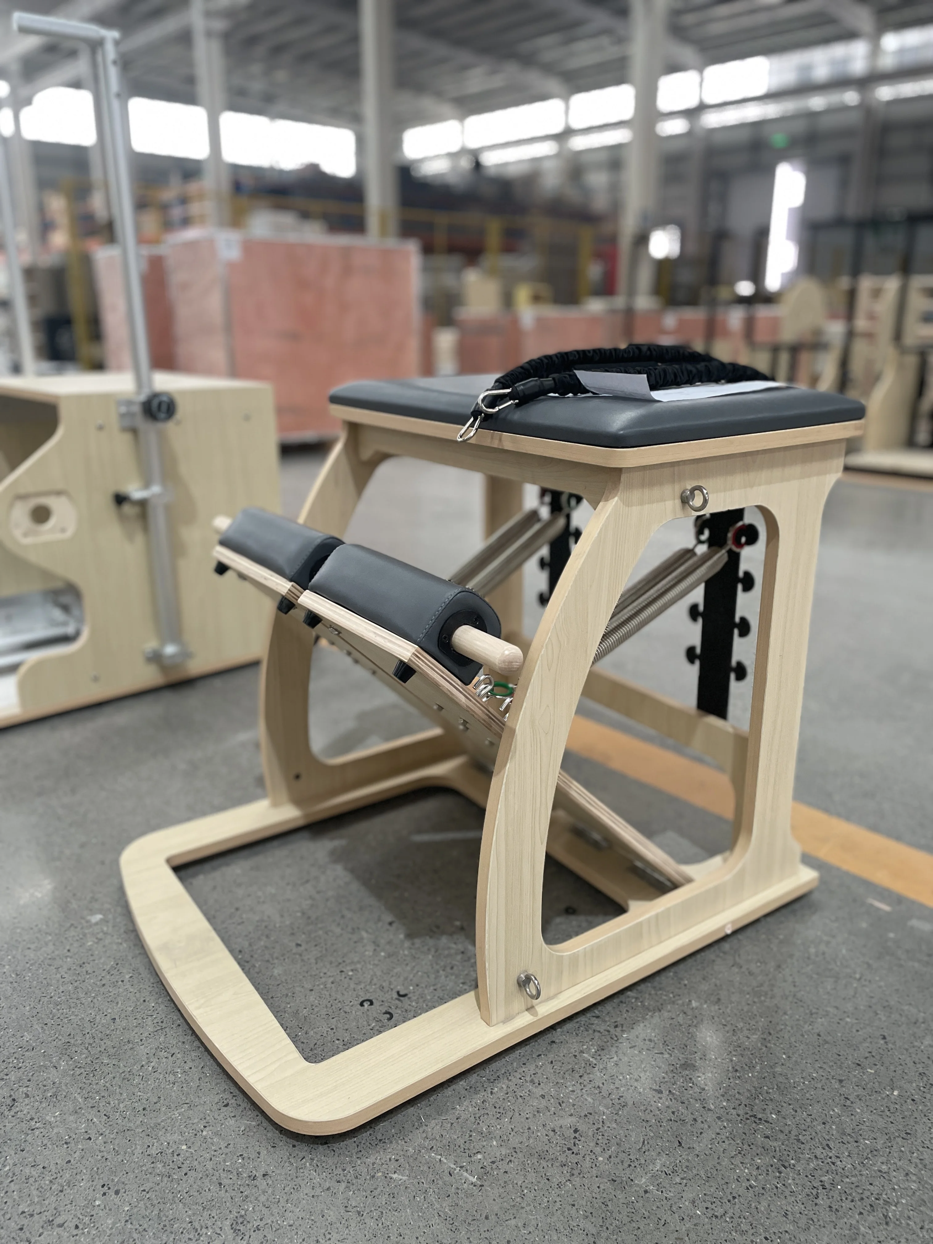 Commercial Basic Pilates Wunda Chair Maple Wood for Core Strength Balance Training Gym Studio Use Pilates Yoga Equipment