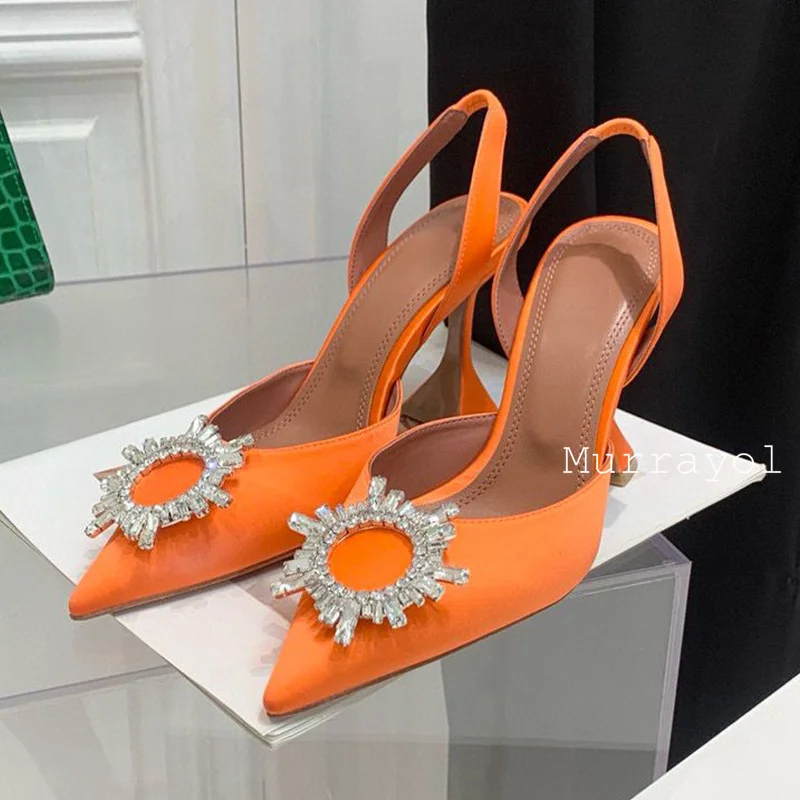 Zapatos de tacón de satén con decoración de cristal para mujer, sandalias puntiagudas con correa trasera, de Color sólido, para vestido de fiesta, primavera y verano, 2024