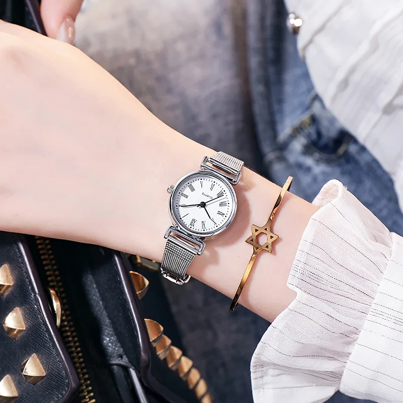 Popular European and American Women's Retro and Trendy Korean Version of Minimalist Small Circular Watch for Daily Life watches